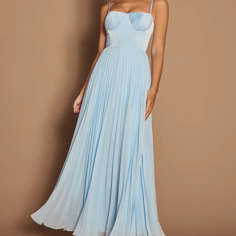 Gorgeous light blue Evening Gown Size 4
